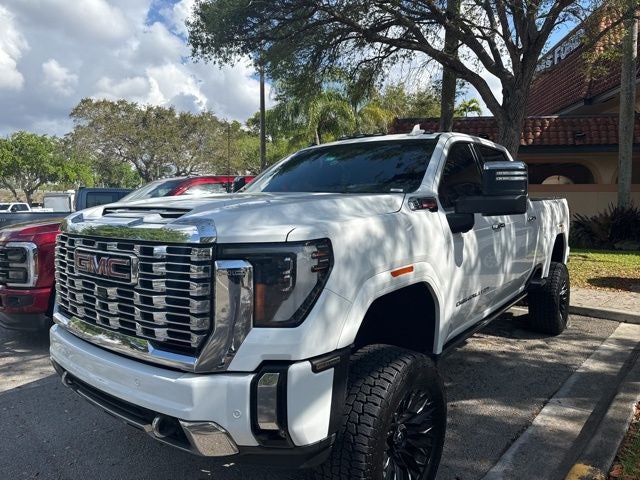 2024 GMC Sierra 2500HD Denali