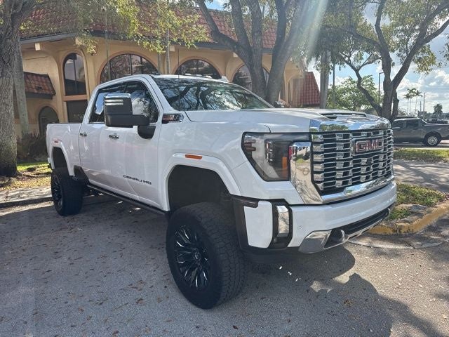 2024 GMC Sierra 2500HD Denali