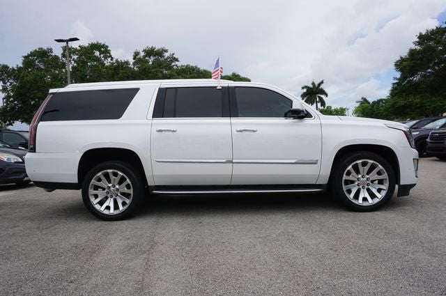 2019 Cadillac Escalade ESV Luxury