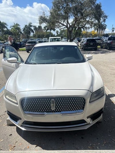 2017 Lincoln Continental Base