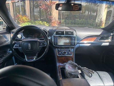 2017 Lincoln Continental Base