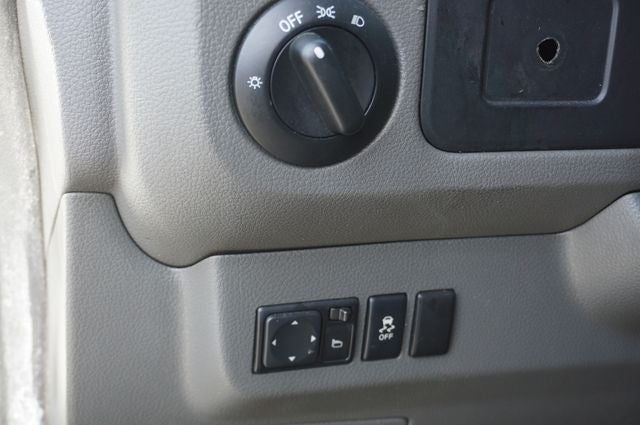 2019 Nissan NV2500 HD Base
