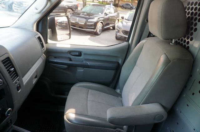 2018 Nissan NV2500 HD Base