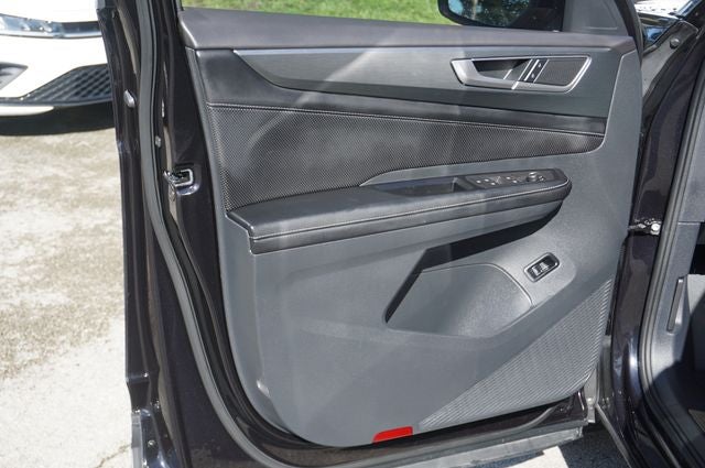 2024 Volkswagen Atlas Cross Sport 2.0T SE w/ Technology