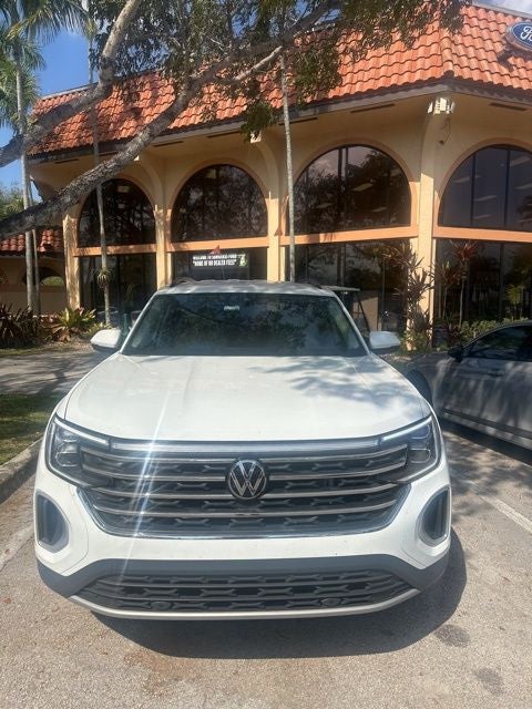 2024 Volkswagen Atlas Base