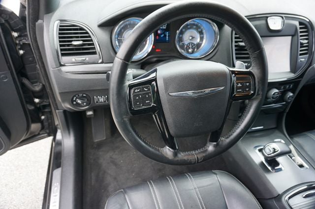 2012 Chrysler 300 S V6
