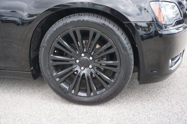 2012 Chrysler 300 S V6