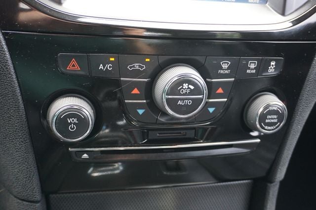 2012 Chrysler 300 S V6