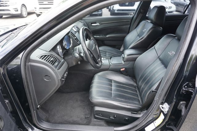 2012 Chrysler 300 S V6