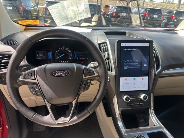 2023 Ford Edge Titanium