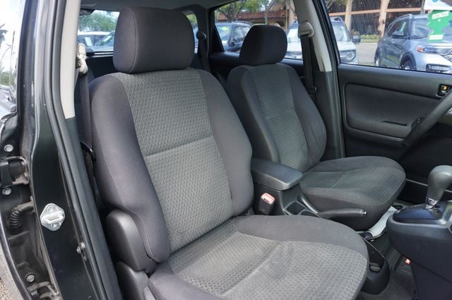 2006 Toyota Matrix Base