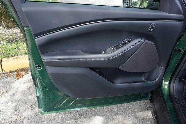 2025 Ford Mustang Mach-E Base