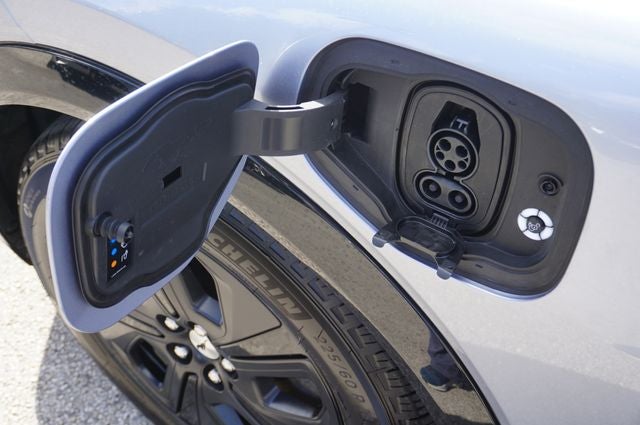 2022 Ford Mustang Mach-E California Route 1