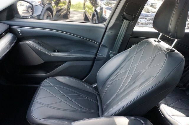 2022 Ford Mustang Mach-E California Route 1