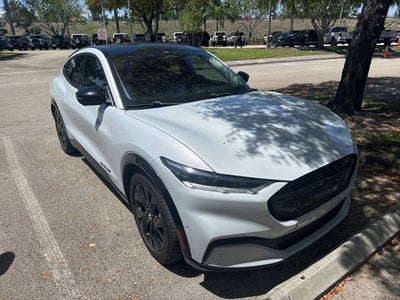 2022 Ford Mustang Mach-E California Route 1