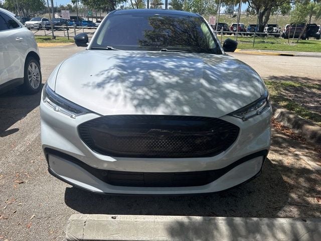 2022 Ford Mustang Mach-E California Route 1
