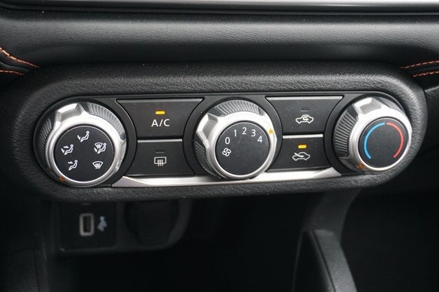 2021 Nissan Versa 1.6 SR