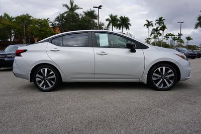 2021 Nissan Versa 1.6 SR