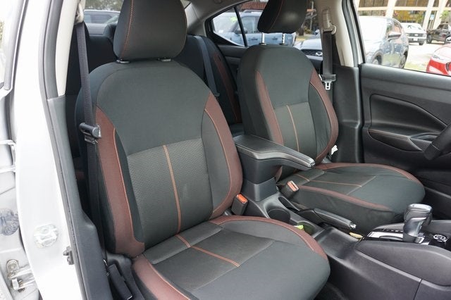 2021 Nissan Versa 1.6 SR