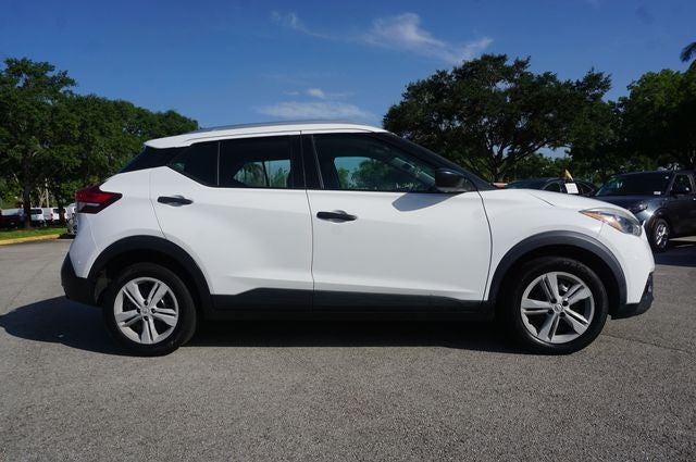 2019 Nissan Kicks S