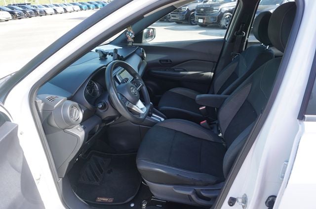 2019 Nissan Kicks S