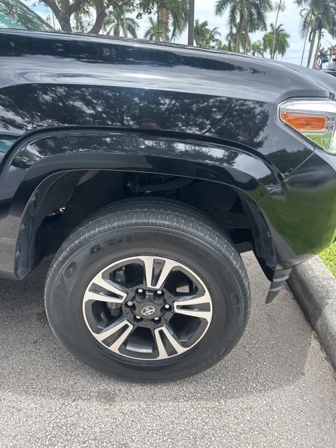 2022 Toyota Tacoma Base