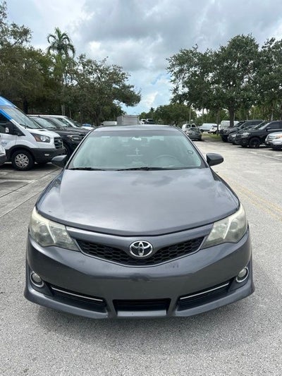 2014 Toyota Camry SE