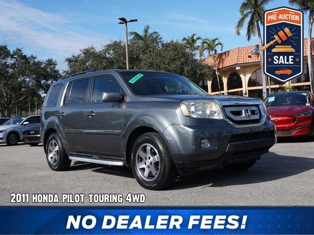 2011 Honda Pilot Touring w/ Navigation & RES