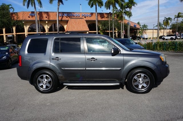 2011 Honda Pilot Touring w/ Navigation & RES
