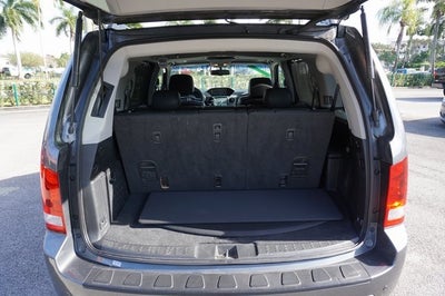 2011 Honda Pilot Touring w/ Navigation & RES