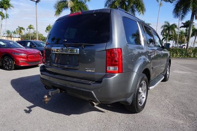 2011 Honda Pilot Touring w/ Navigation & RES