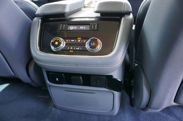 2021 Lincoln Navigator L L Black Label