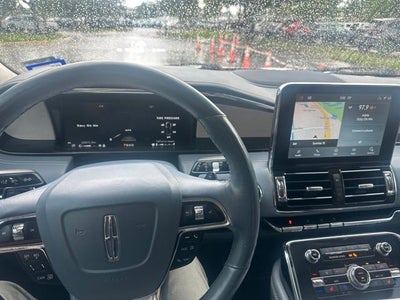 2021 Lincoln Navigator L Base