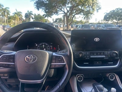 2024 Toyota Grand Highlander Base