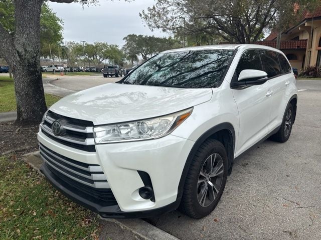 2019 Toyota Highlander Base