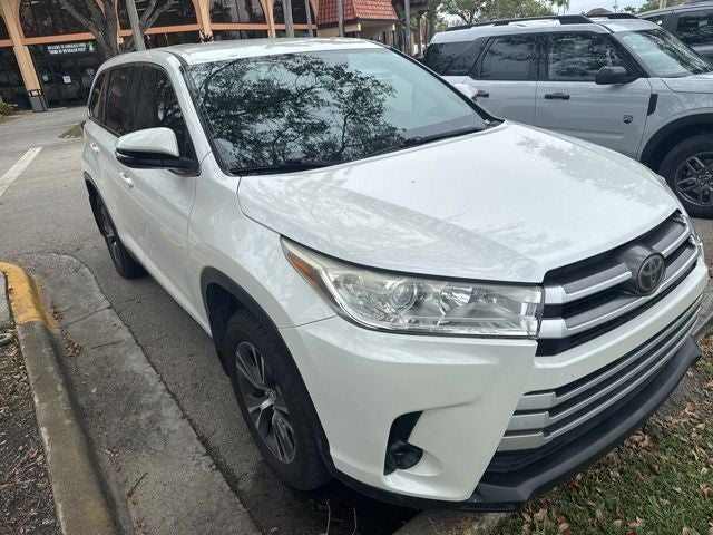 2019 Toyota Highlander Base