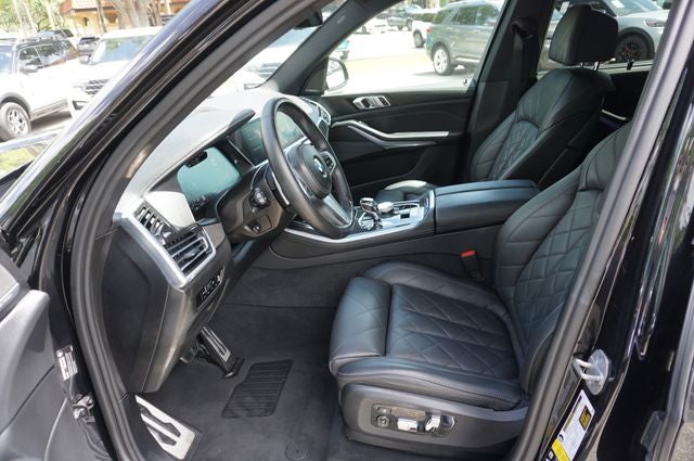2023 BMW X5 M50i