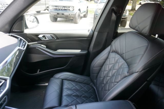 2023 BMW X5 M50i