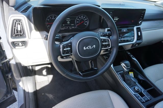 2023 Kia Sorento EX