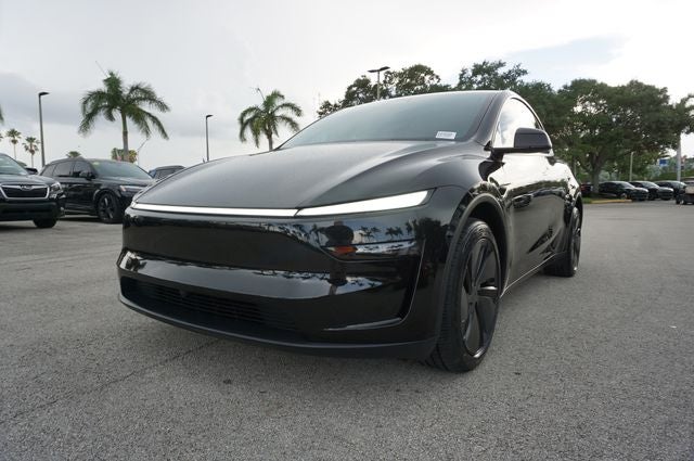 2026 Tesla Model Y Base