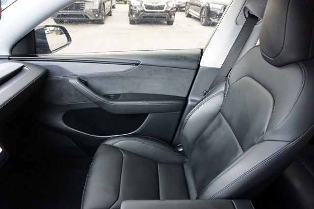 2026 Tesla Model Y Base