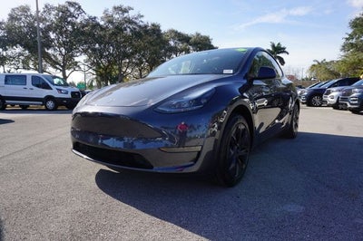 2025 Tesla Model Y Long Range