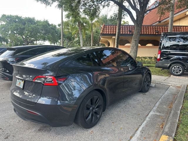 2025 Tesla Model Y Long Range