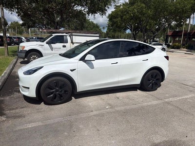 2025 Tesla Model Y Long Range
