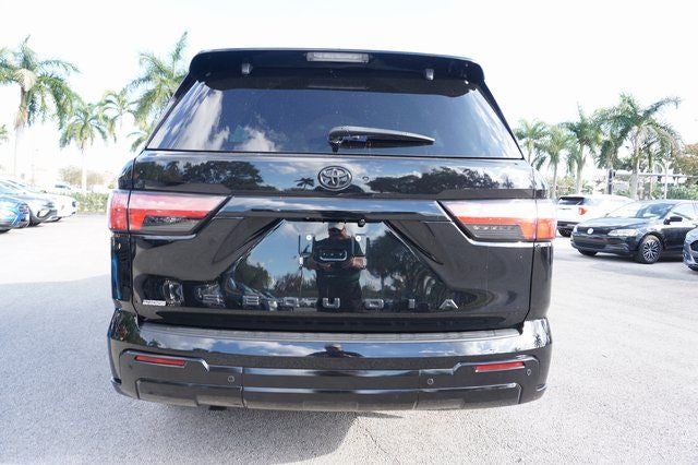 2024 Toyota Sequoia Platinum