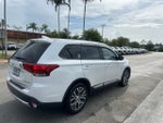 2017 Mitsubishi Outlander Base