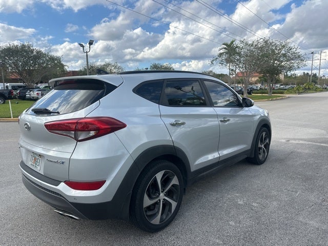 2016 Hyundai Tucson Base