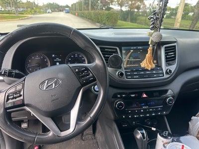 2016 Hyundai Tucson Base