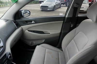 2016 Hyundai Tucson SE