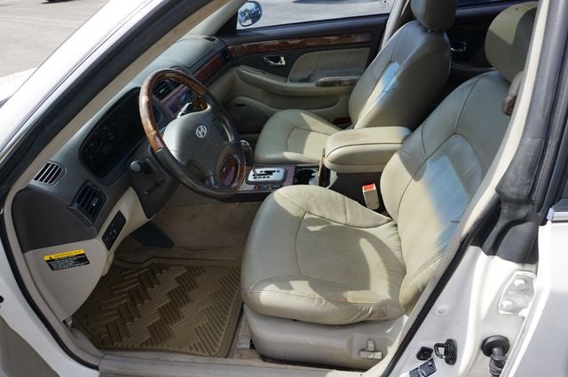 2004 Hyundai XG350 Base